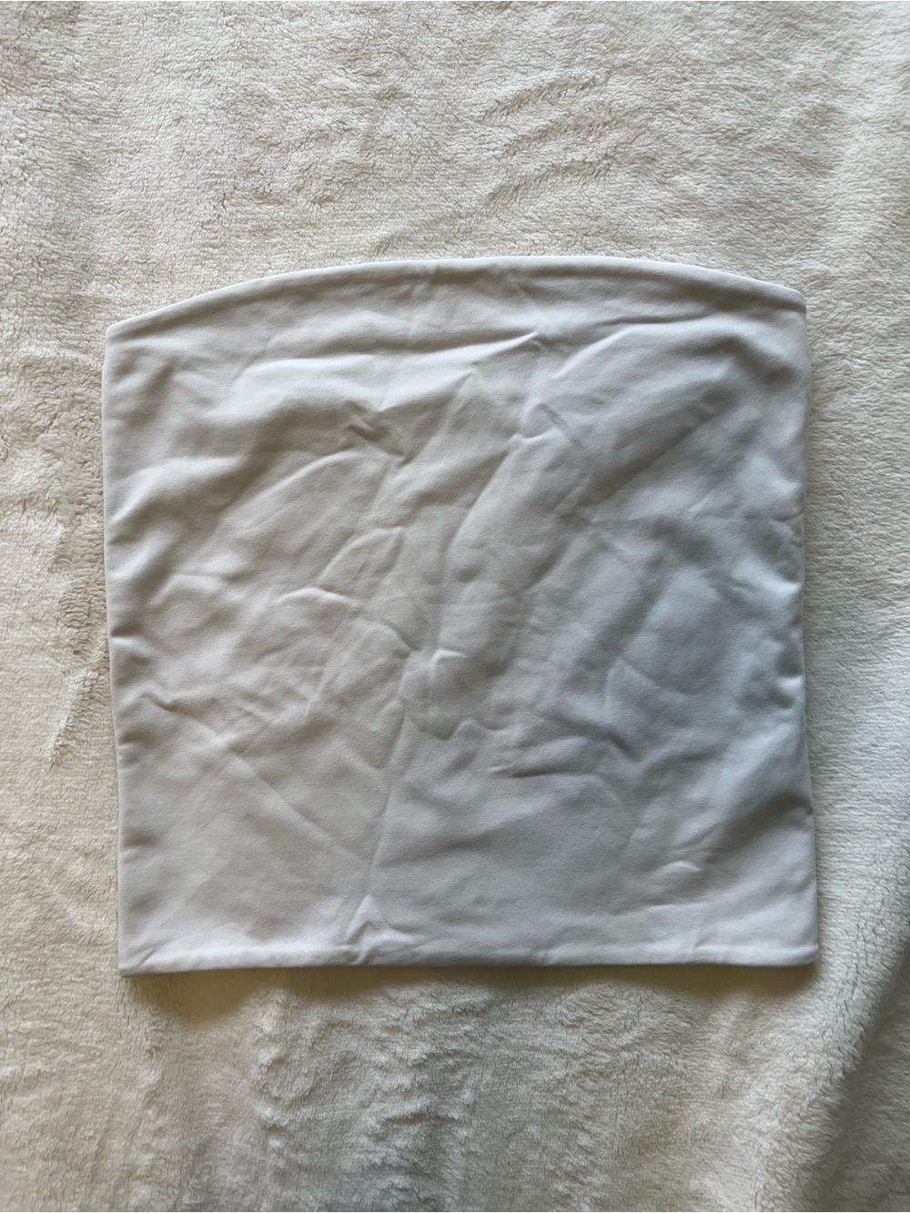 Aritzia – Babaton Contour Tube Top